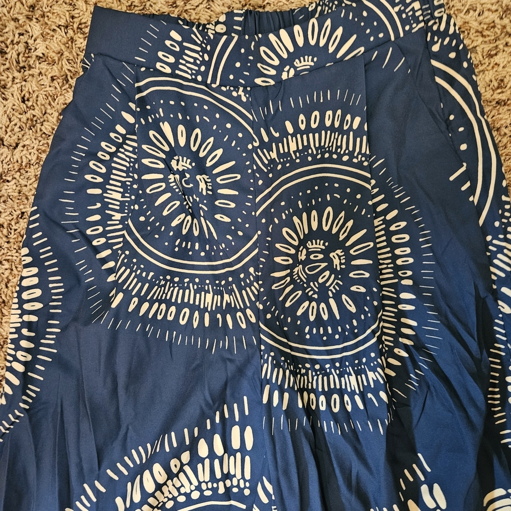 Cupshe Blue and Cream Wide Leg Pants - Picture 2 of 12